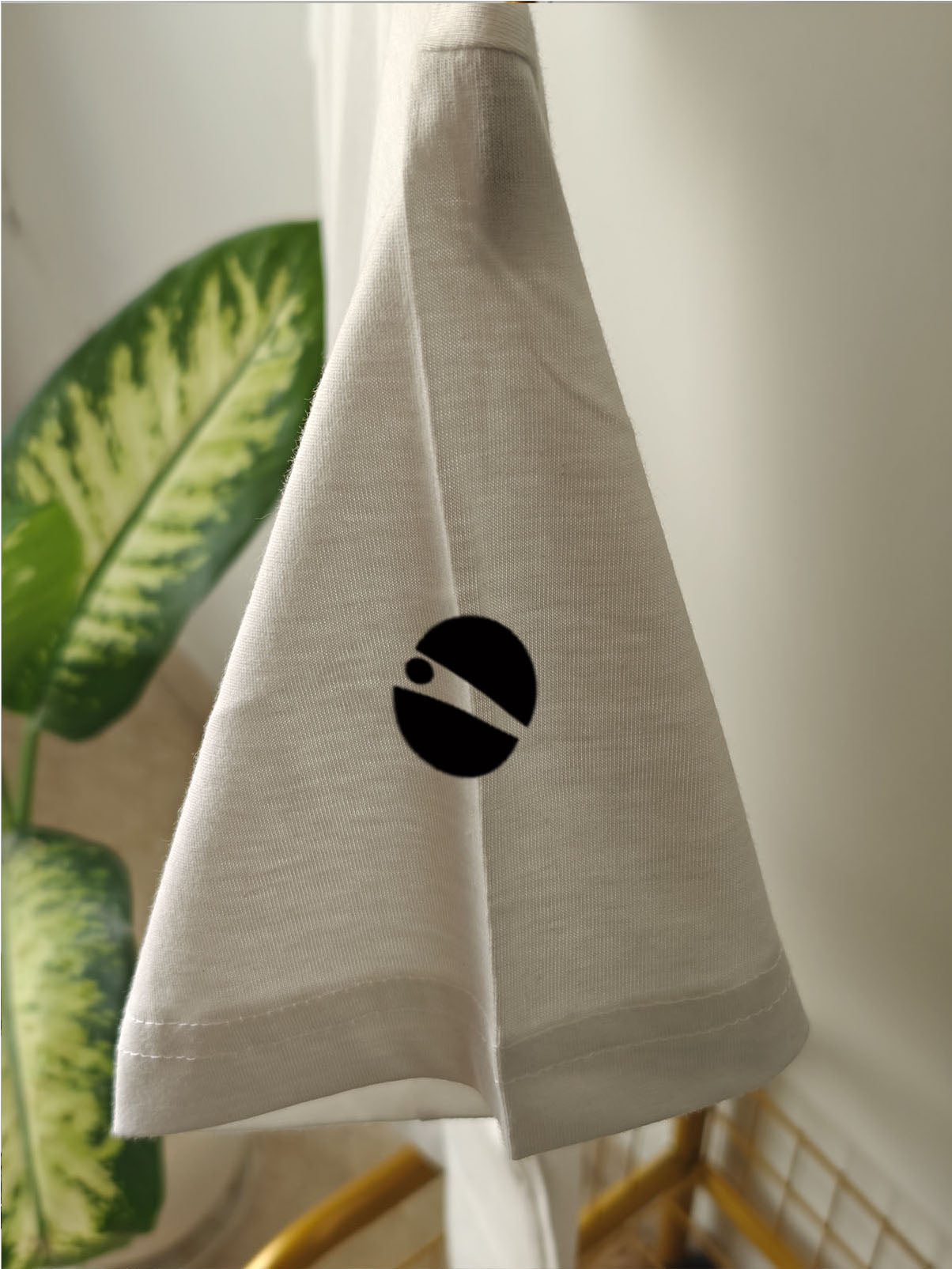 ABSTRACT POCKET : Unisex Regular T-shirt