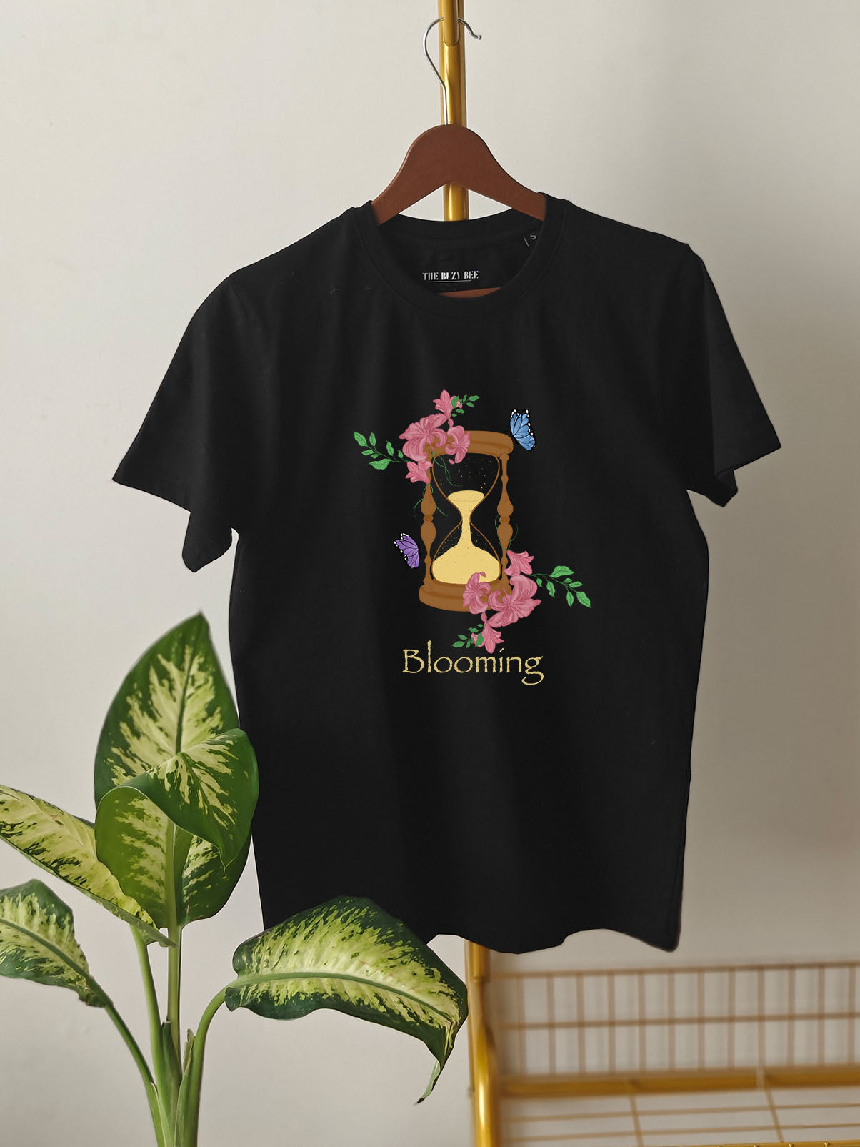 BLOOMING : Unisex Regular T-shirt