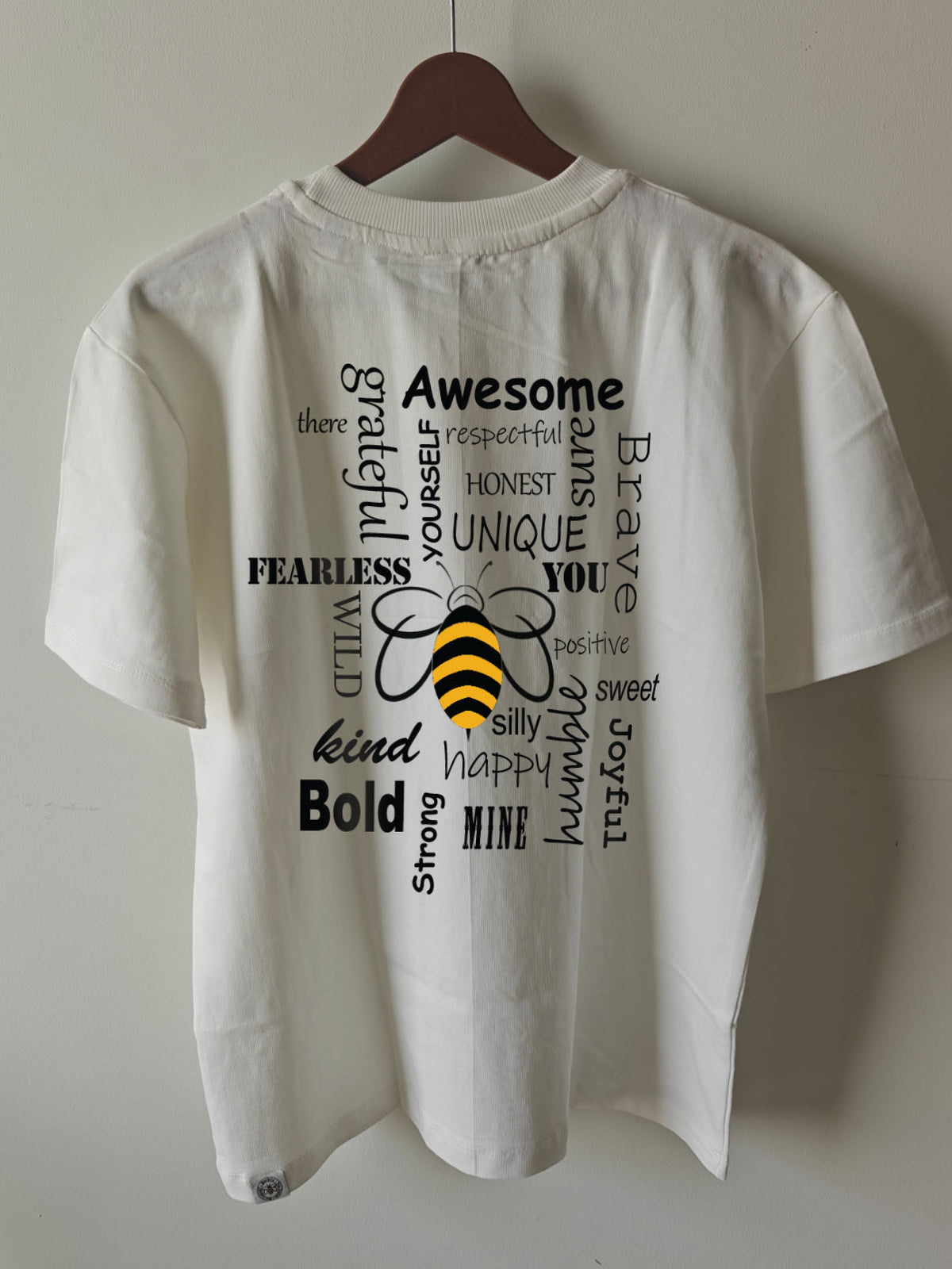 BEE : Unisex Oversized T-shirt