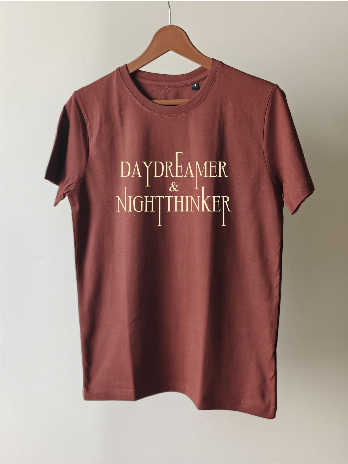 DAY DREAMER : Unisex Regular T-shirt