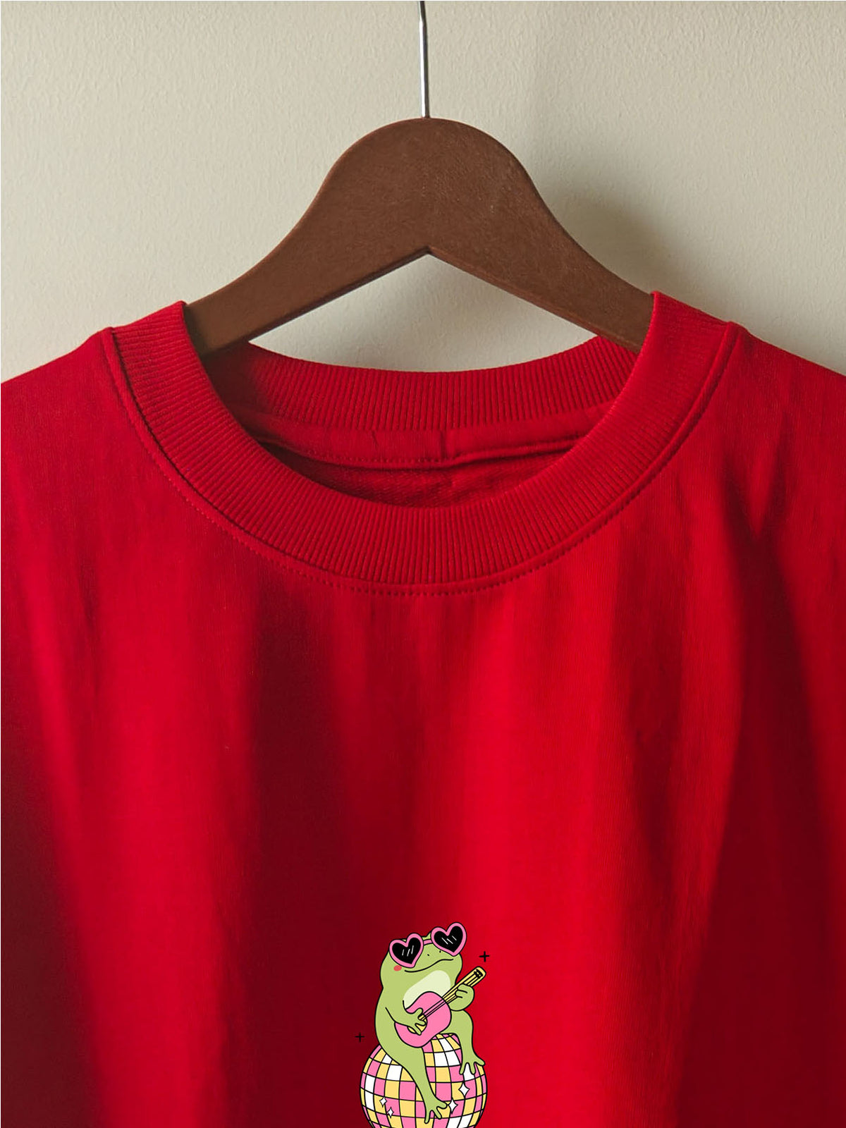 DISCO FROG : Unisex Oversized T-shirt