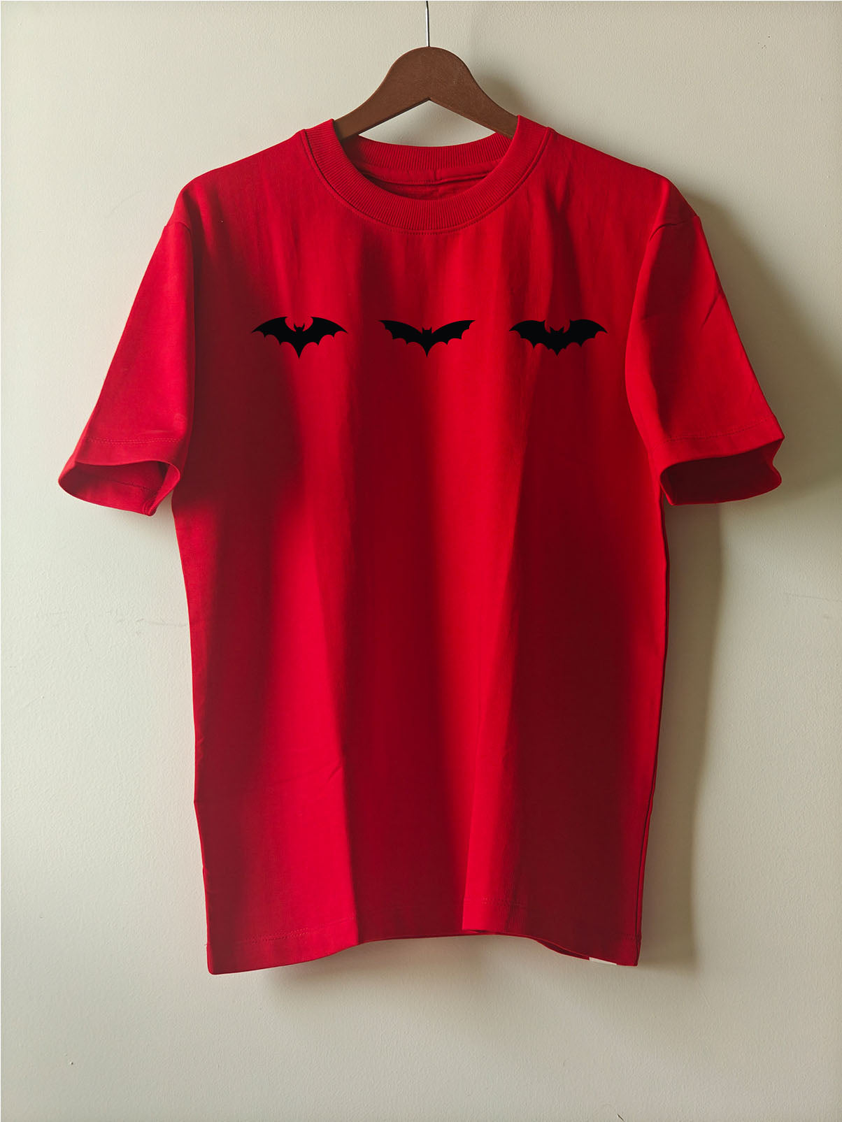 BLACK BAT : Unisex Oversized T-shirt