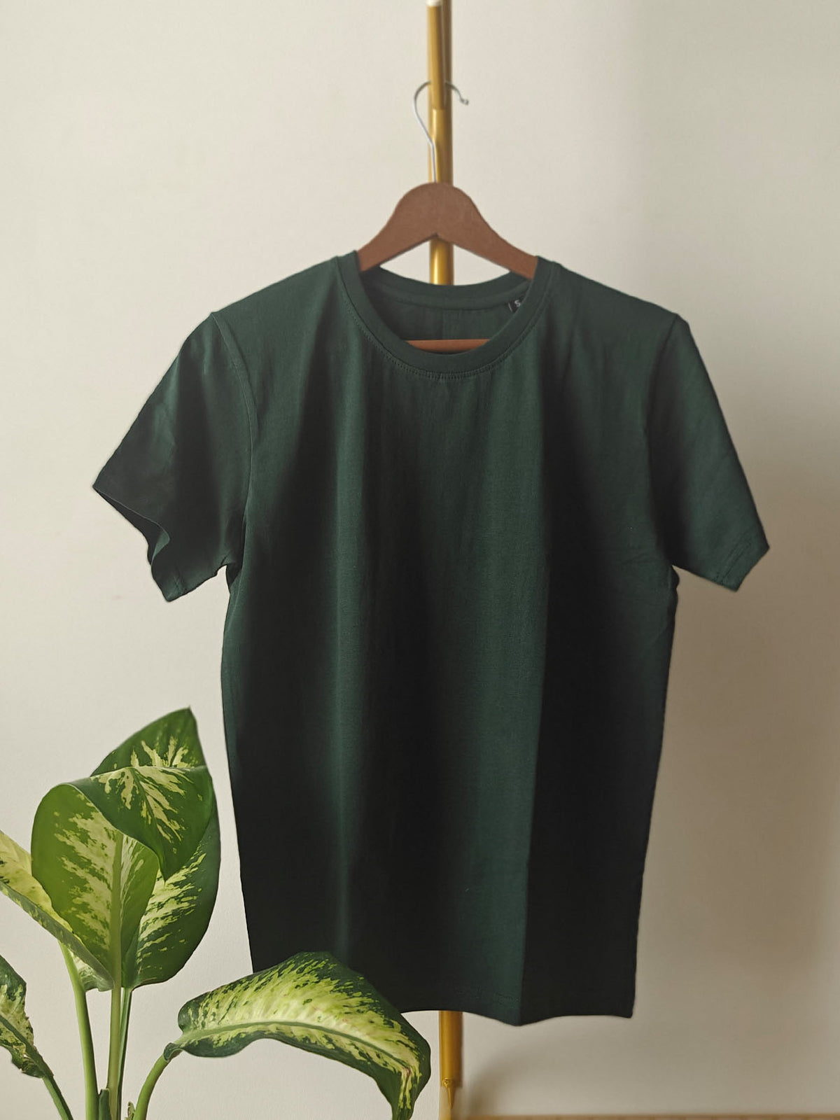Solid Dark Green : Unisex Regular T-shirt